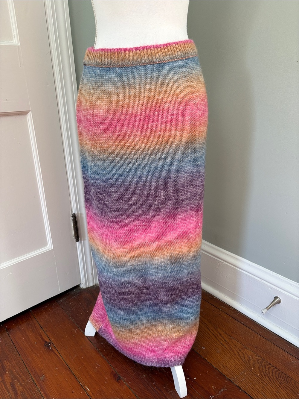 NWT Anthropologie Sunset Sweater Knit Maxi Skirt Pink Purple Size 8 Wool Blend‎